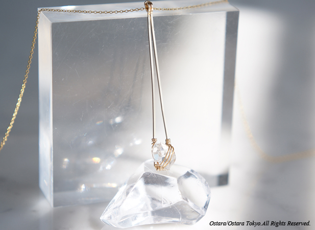 画像1: 【Minimalism】14KGF Long Triangle Bar Necklace,Gemstone Dream Crystal-NY Herkimerdiamond-